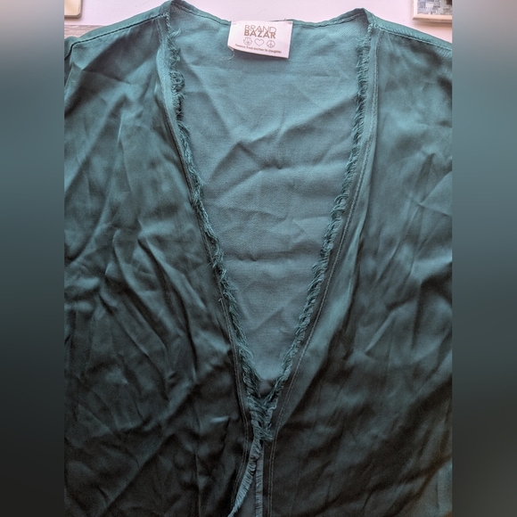 Brand Bazar Emerald Green Silk Fringe Open Front Roll-Tab Lightweight Cardigan - Picture 7 of 11